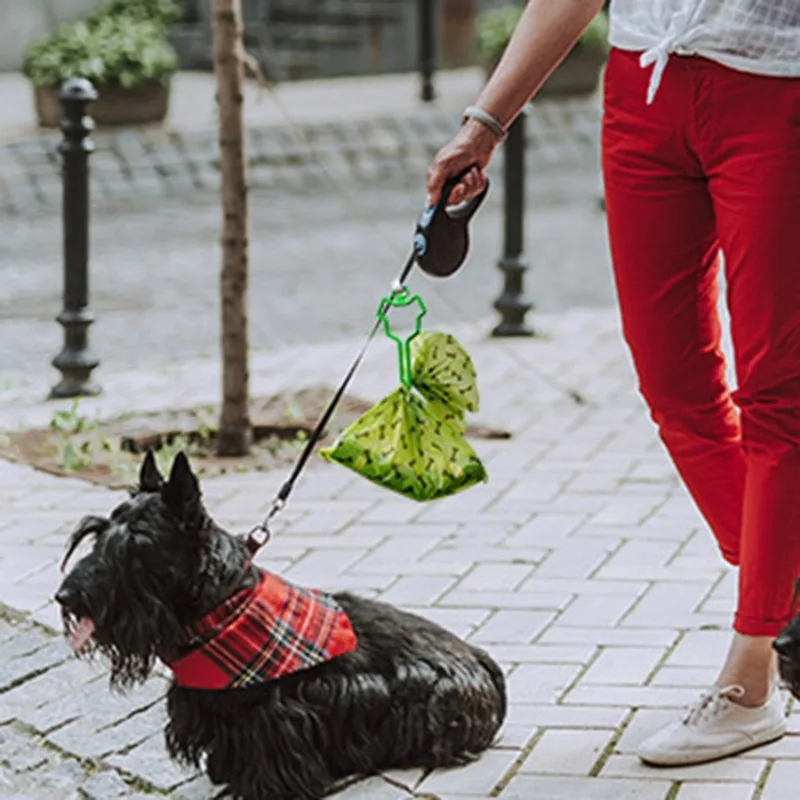 犬のうんち袋ホルダー ペットの糞便キャリアクリップ ハンズフ - Poop Bag Dispenser のレビューと価格
